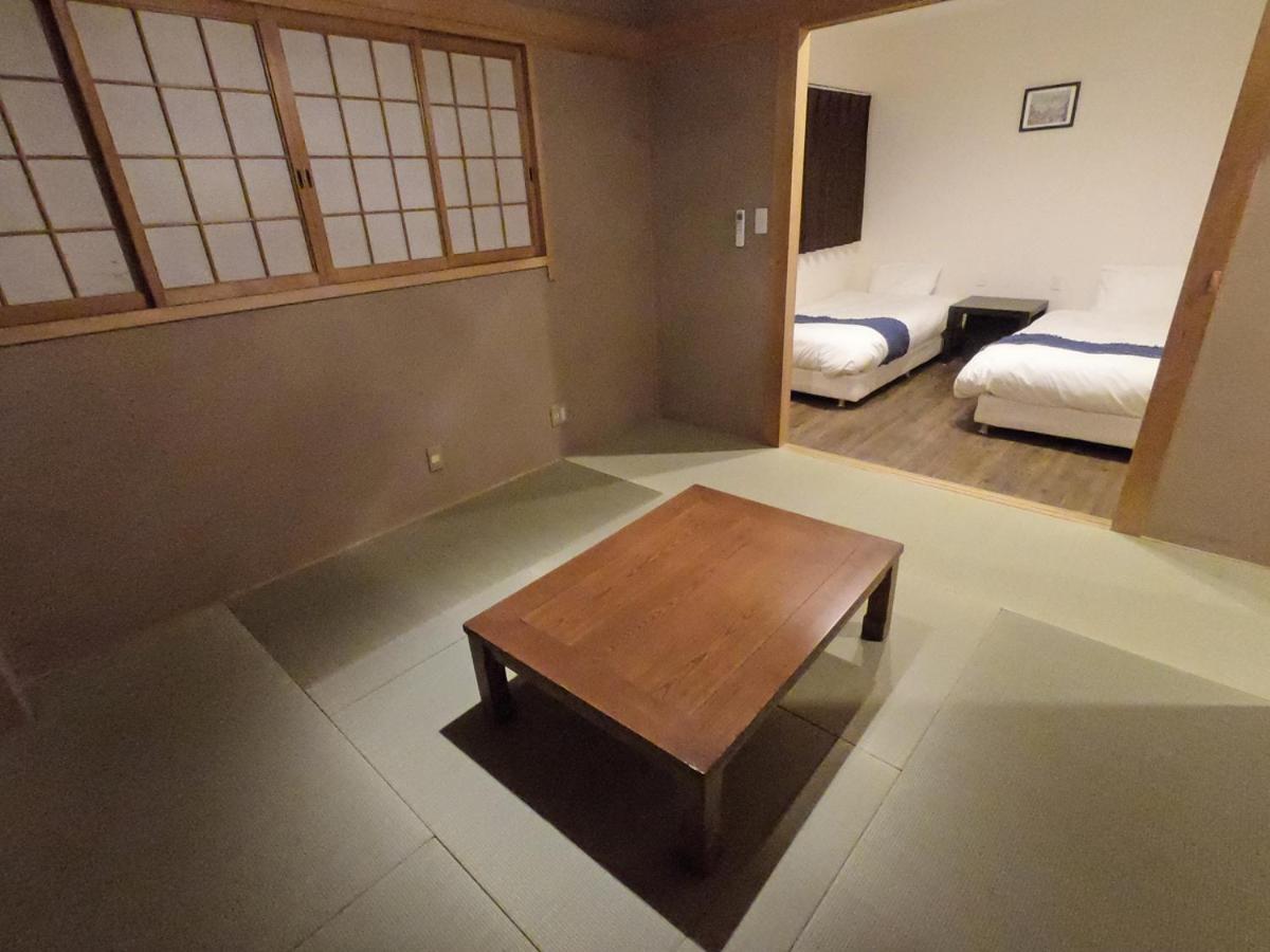 Terrace + House Bentencho Осака Екстериор снимка